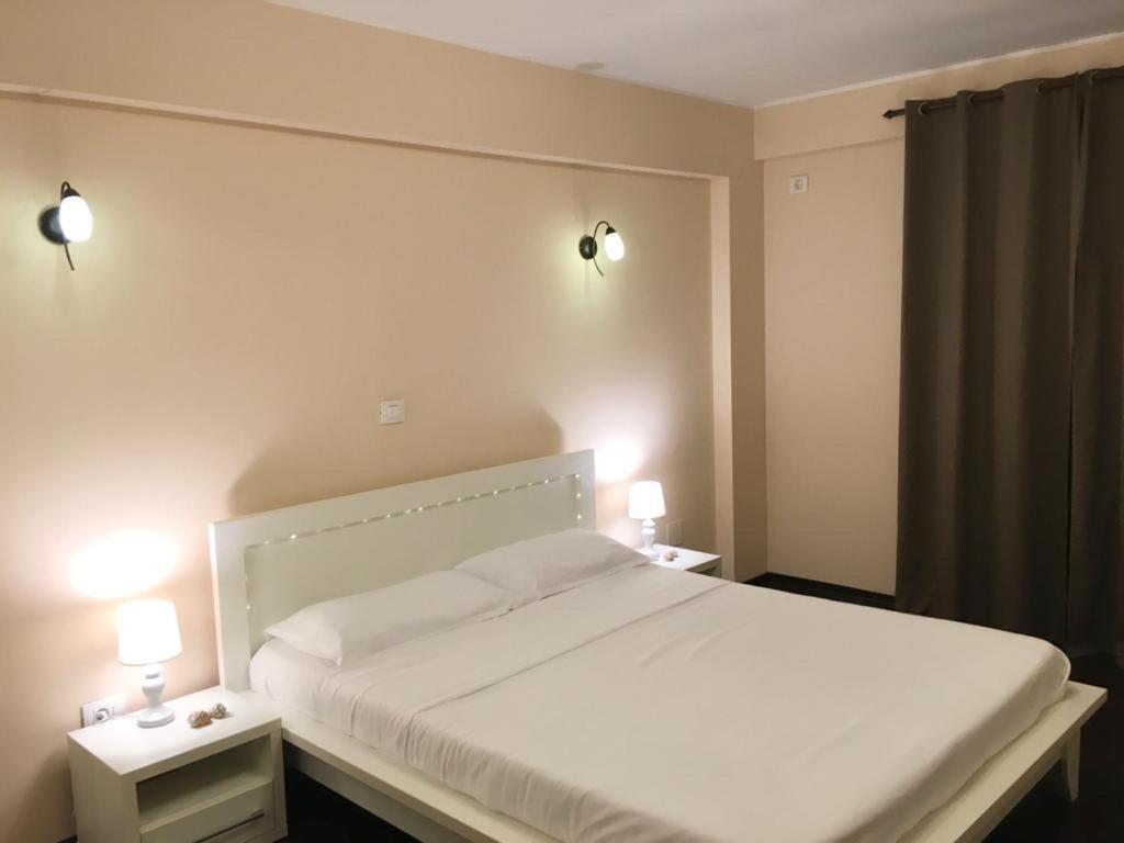 Sea Escape Apartment Mamaia Exterior foto